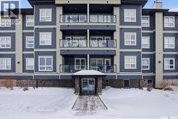 2105 104 Willis CRESCENT  Saskatoon, SK S7T 0Y2