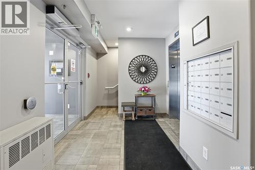 2105 104 Willis Crescent, Saskatoon, SK - Indoor Photo Showing Other Room