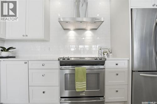 203 Pritchard Terrace, Saskatoon, SK - Indoor Photo Showing Kitchen With Stainless Steel Kitchen With Upgraded Kitchen