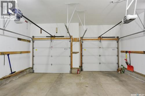 203 Pritchard Terrace, Saskatoon, SK - Indoor Photo Showing Garage