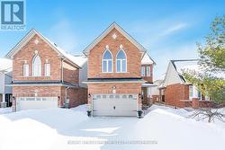 1845 LAMSTONE STREET  Innisfil, ON L9S 4Z8