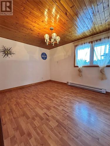 8 Cod Seine Road, Mobile, NL - Indoor Photo Showing Other Room