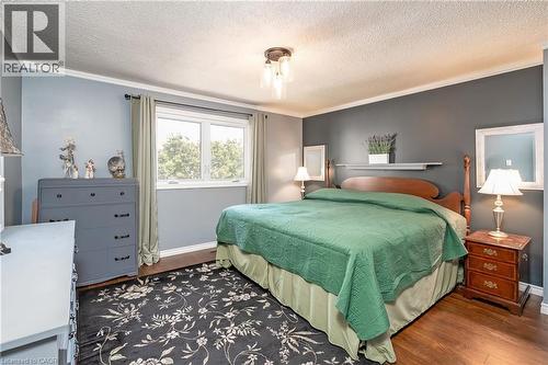 2407 Hemlock Court, Burlington, ON - Indoor Photo Showing Bedroom