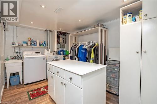 2407 Hemlock Court, Burlington, ON - Indoor Photo Showing Laundry Room
