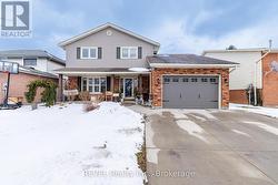 10 BASCARY CRESCENT  St. Catharines (Rykert/Vansickle), ON L2S 3M7