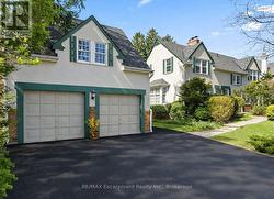 74 HOWARD AVENUE  Oakville (Oo Old Oakville), ON L6J 3Y5