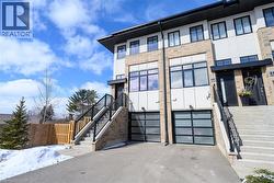 48 MARKLE Crescent  Ancaster, ON L9G 0H3