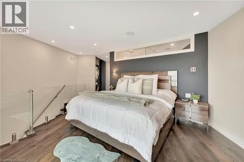 2136 Old Lakeshore Road Unit# 3, Burlington, ON - Indoor Photo Showing Bedroom
