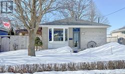 928 CENTRE STREET N  Whitby, ON L1N 4V1