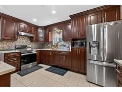 7576 140 STREET  Surrey, BC V3W 5J8