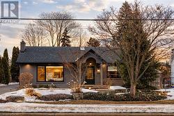 953 LASALLE PARK ROAD  Burlington, ON L7T 1M8