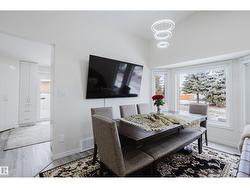 236 LAGO LINDO CR NW  Edmonton, AB T5Z 1Y5