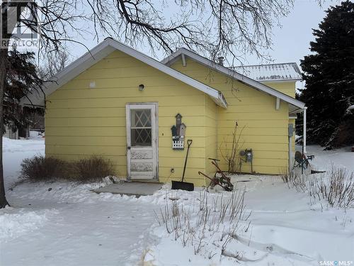 . Railway Avenue, Gladmar, SK - Outdoor With Exterior