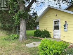 . Railway AVENUE Gladmar, SK S0C 1A0
