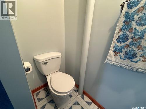 . Railway Avenue, Gladmar, SK - Indoor Photo Showing Bathroom