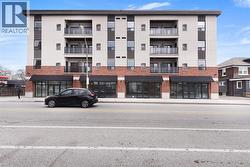 840 WYANDOTTE East Unit# 203  Windsor, ON N9X 3J6