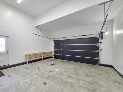 2365 15Th Side Rd., Thunder Bay, ON - Indoor Photo Showing Garage