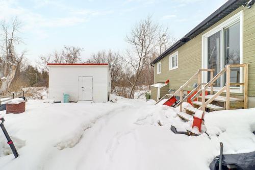 Cour - 10075 Boul. Lévesque E., Laval (Saint-François), QC - Outdoor