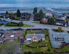 260 Elizabeth Ave  Qualicum Beach, BC V9K 1G8