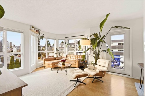 302-1053 Balmoral Rd  Victoria, BC V8T 1A7