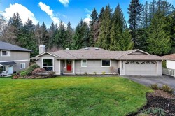 8830 Langara Pl  North Saanich, BC V8L 5E7