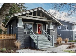 939 Cowichan St  Victoria, BC V8S 4E6