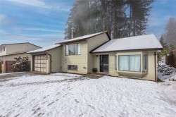 525 Muchalat Crt  Gold River, BC V0P 1G0