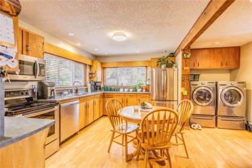 936 Walfred Rd, Langford, BC 