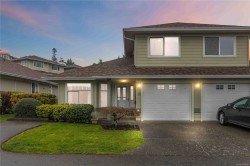 10-126 Hallowell Rd  View Royal, BC V9A 7K2