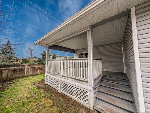 2191 Stadacona Dr, Comox, BC 