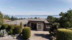 970 Seapearl Pl  Saanich, BC V8Y 2X2