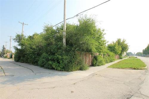 405 Trent Ave, Winnipeg, MB 