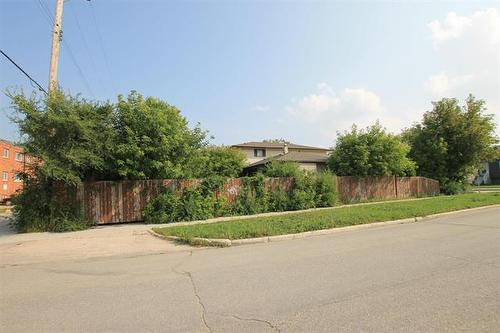 405 Trent Ave, Winnipeg, MB 