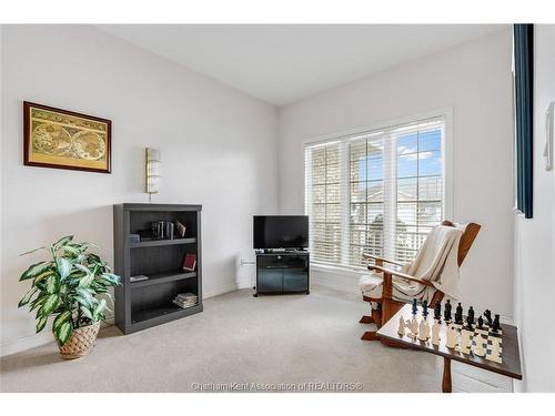 15 Home Place, Chatham, ON 