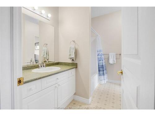 15 Home Place, Chatham, ON 