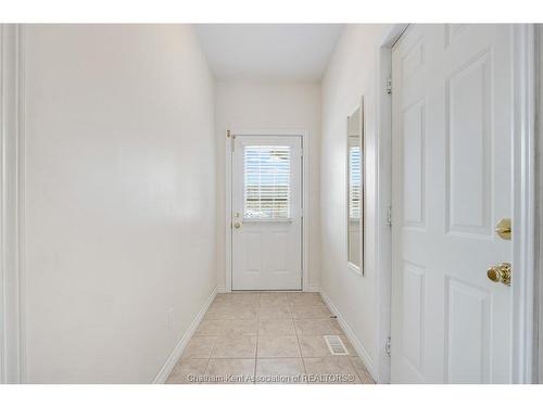 15 Home Place, Chatham, ON 