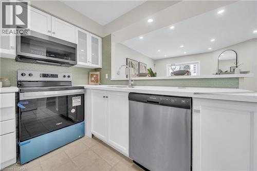 540 Mariner Drive, Waterloo, ON - Indoor Photo Showing Kitchen