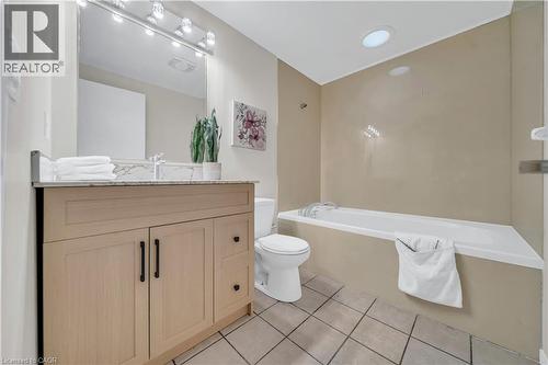 540 Mariner Drive, Waterloo, ON - Indoor Photo Showing Bathroom