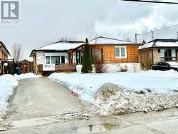 22 KIMBARK DRIVE  Brampton, ON L6X 2A1