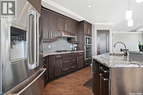 4506 Sandpiper Crescent E, Regina, SK - Indoor Photo Showing Kitchen With Upgraded Kitchen