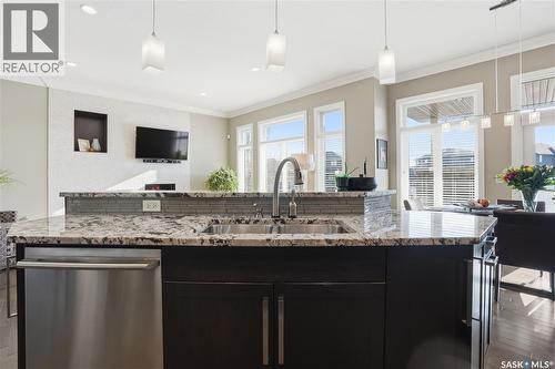 4506 Sandpiper Crescent E, Regina, SK - Indoor Photo Showing Kitchen With Double Sink With Upgraded Kitchen