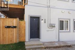 700 BROCK Unit# B  Windsor, ON N9C 2T4