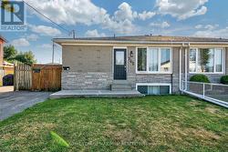 UPPER - 362 ROSEDALE DRIVE  Whitby, ON L1N 1Z4