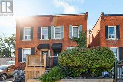 187 BARTON STREET W  Hamilton, ON L8R 2H3