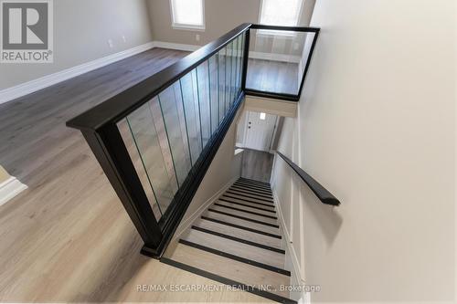 187 Barton Street W, Hamilton, ON - Indoor Photo Showing Other Room