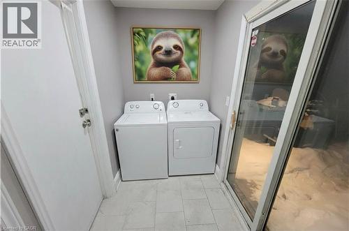27 Belmont Avenue, Hamilton, ON - Indoor Photo Showing Laundry Room