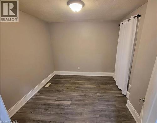 27 Belmont Avenue, Hamilton, ON - Indoor Photo Showing Other Room