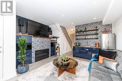 Easily convert to a 3rd bedroom - 