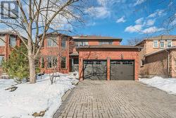 2309 MOODIE COURT  Oakville, ON L6H 5G9