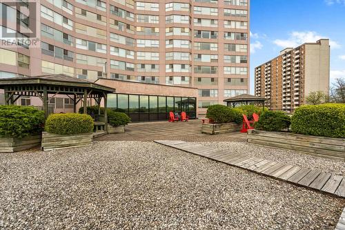 So many spaces to relax and enjoy! - 502 - 7 Gale Crescent, St. Catharines (E. Chester), ON - Outdoor